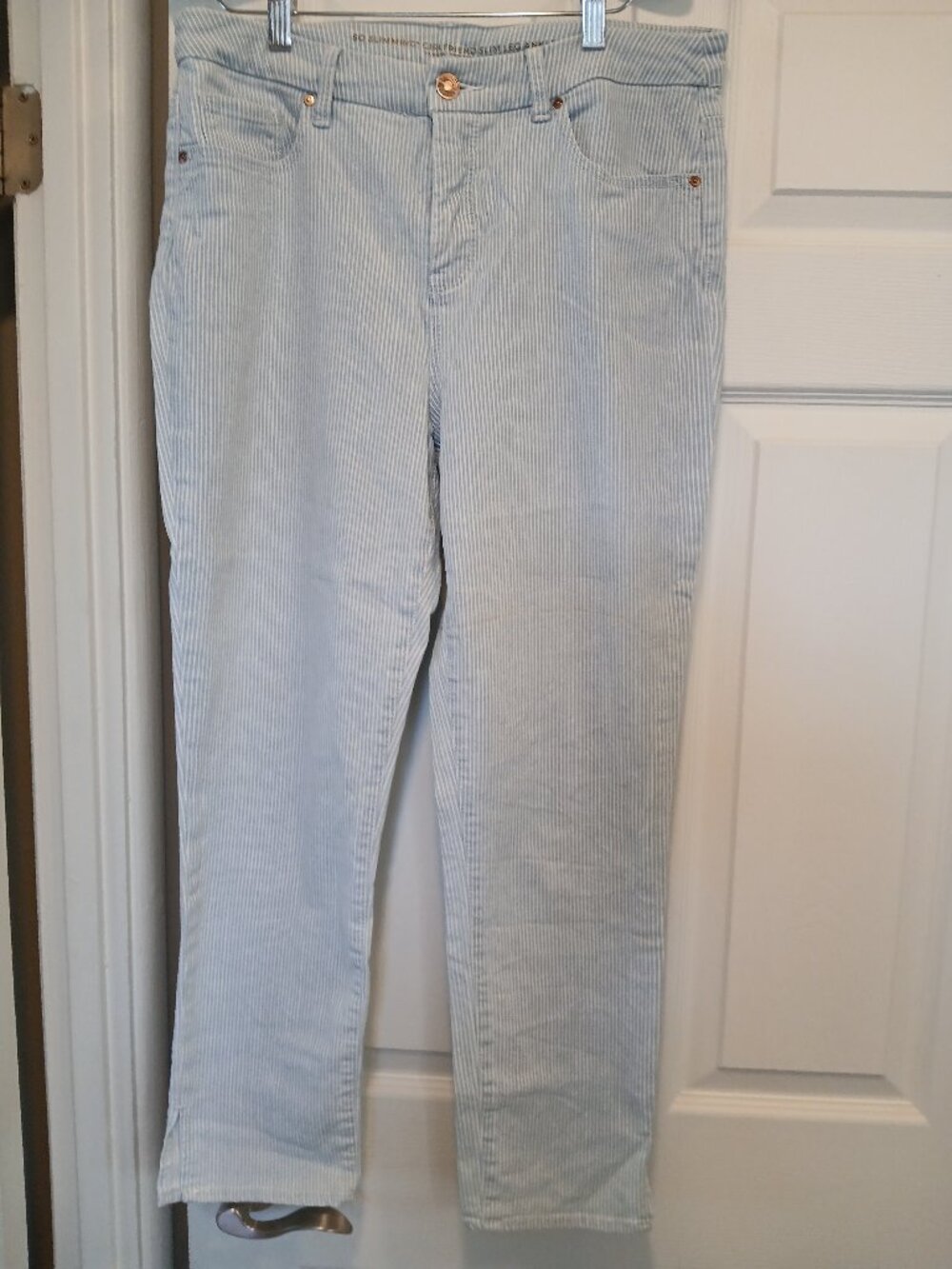 So Slimming Girlfriend Slim Ankle Jeans